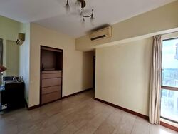 The Mayfair (D22), Condominium #558153451